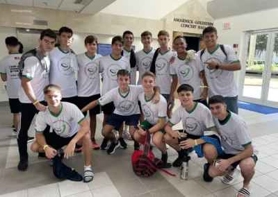 Estudiantes International Doorway copia