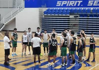 Estudiantes mexicanos con talento en basketball estudiando en EEUU copia